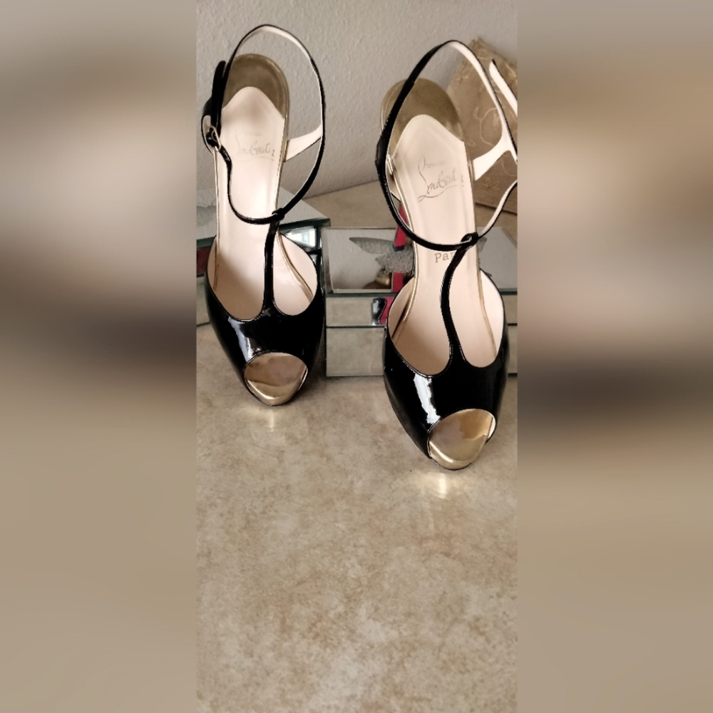 Christian Louboutin T-Strap Platform, Black Patent, Size 41 (11)